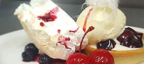 Amarok Bar & Restaurant - Hervey Bay Accommodation 0