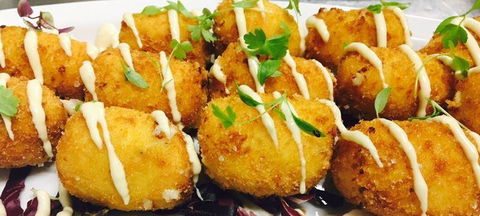 Amarok Bar & Restaurant - Hervey Bay Accommodation 15