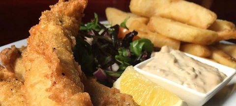 Amarok Bar & Restaurant - Hervey Bay Accommodation 2