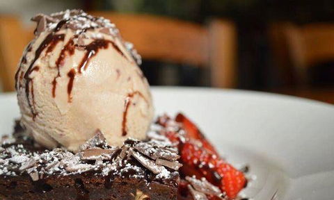 Amarok Bar & Restaurant - Hervey Bay Accommodation 7