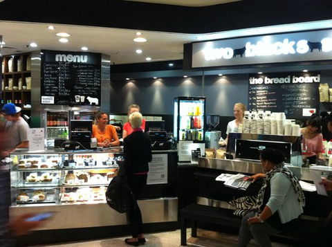 Two Black Sheep - Hervey Bay Accommodation 0