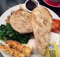 Vee's Cafe - Tourism Hervey Bay