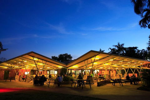 Barra Bar & Bistro - Hervey Bay Accommodation 0