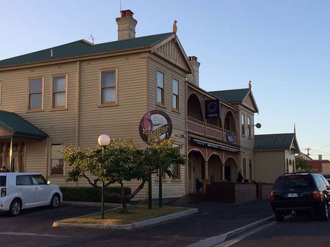 Comfort Inn The Pier Restaurant - Hervey Bay Accommodation 0