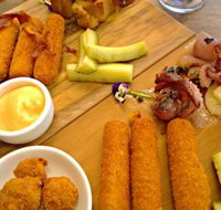 el perro tapas  pizza - Hervey Bay Accommodation
