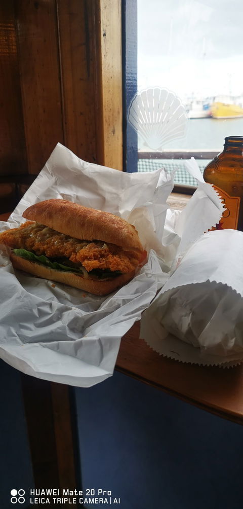 Skippers Floating Eatery - Hervey Bay Accommodation 9