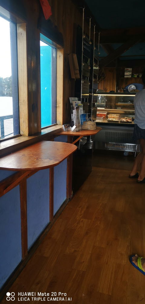 Skippers Floating Eatery - Hervey Bay Accommodation 2