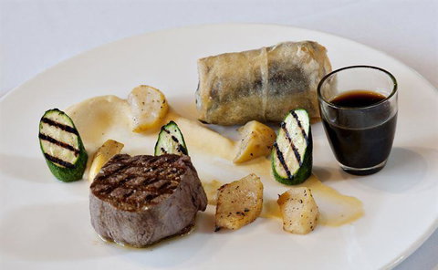 Other Side Of The Moon Restaurant - Hervey Bay Accommodation 4