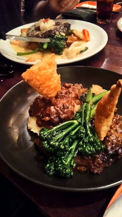 Whale + Ale - Hervey Bay Accommodation 5