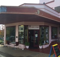 Esther Cafe - Hervey Bay Accommodation