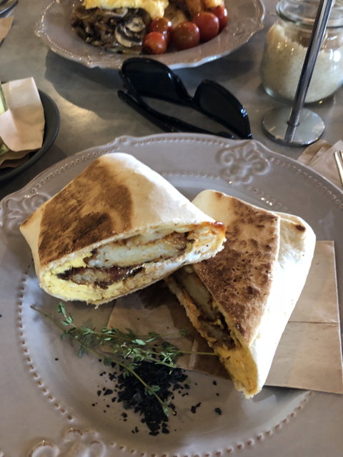 Green Mango Cafe - Hervey Bay Accommodation 2