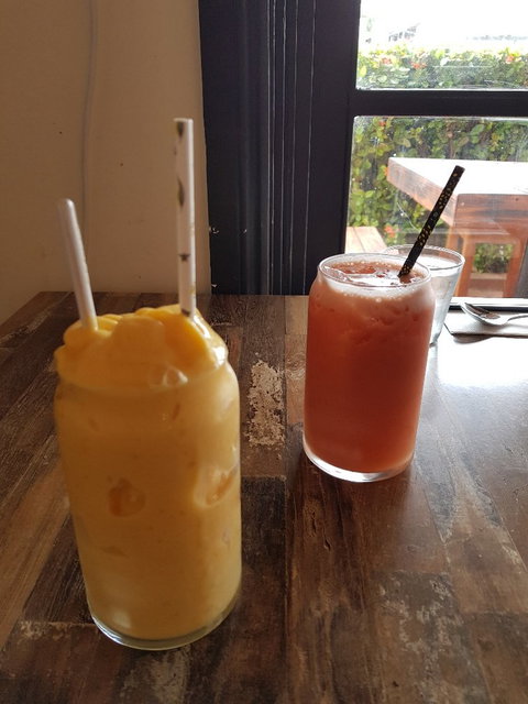 Mr Saigon - Hervey Bay Accommodation 1