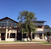 The Pour House Bar and Kitchen - Hervey Bay Accommodation