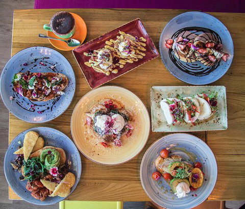 Fiorita Deli - Tourism Hervey Bay 0