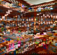 Sticky Fingers Candy Store - Tourism Hervey Bay