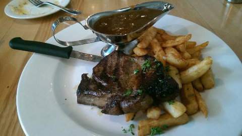 Emu Hotel - Hervey Bay Accommodation 0