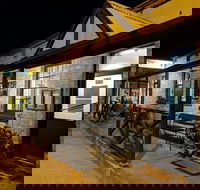 Riverton Hotel - Tourism Hervey Bay