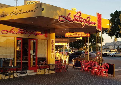 Le Porte Rosse - Tourism Hervey Bay 2