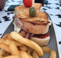 Central Beach Club - Hervey Bay Accommodation