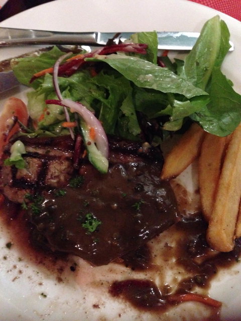 O'Malley's Irish Pub - Tourism Hervey Bay 5