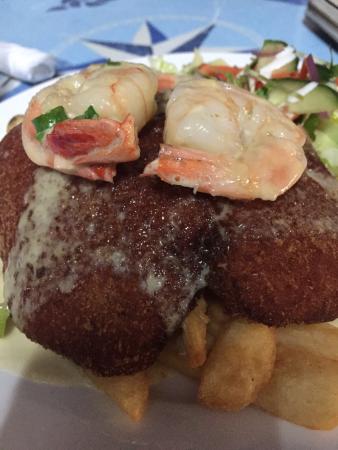 Larrikin Hotel Bistro. - Hervey Bay Accommodation 0