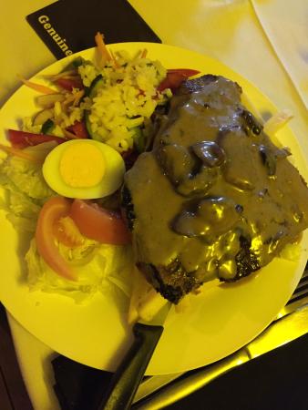 The Central Hotel Restaurant - Tourism Hervey Bay 0