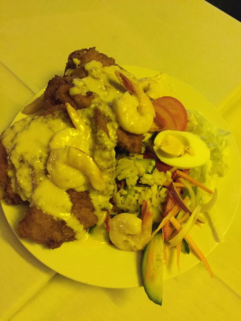 The Central Hotel Restaurant - Tourism Hervey Bay 2