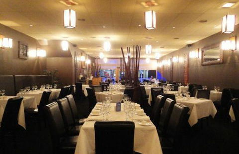 Shiraaz Indian Restaurant - Tourism Hervey Bay 0