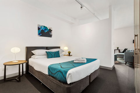 Docklands Private Collection - Hervey Bay Accommodation 9