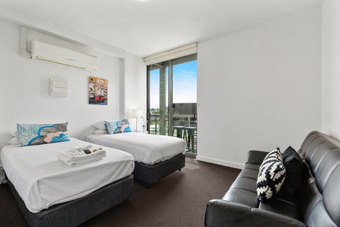 Docklands Private Collection - Hervey Bay Accommodation 14