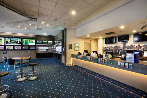 Nightcap At St Albans Hotel - Tourism Hervey Bay 4