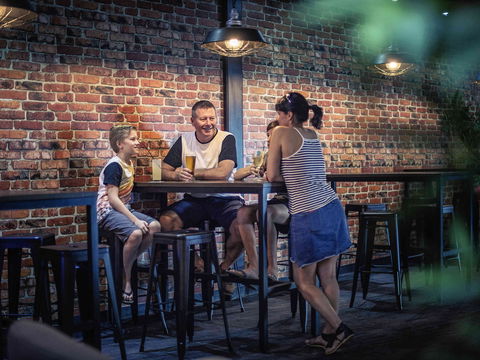 Mercure Kakadu Crocodile Hotel - Hervey Bay Accommodation 3