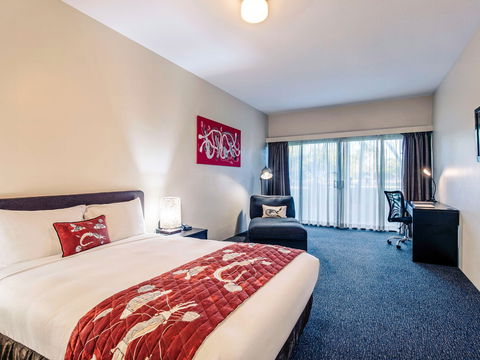 Mercure Kakadu Crocodile Hotel - Hervey Bay Accommodation 4