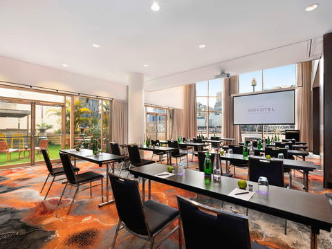 Novotel Sydney On Darling Harbour - Tourism Hervey Bay 7