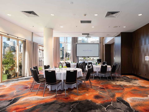 Novotel Sydney On Darling Harbour - Tourism Hervey Bay 8
