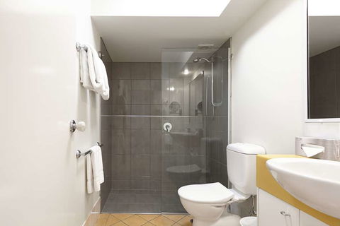 Central West End Apartments - Hervey Bay Accommodation 7