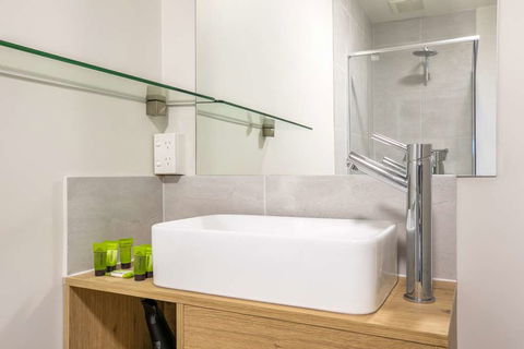 Chardons Corner Hotel - Hervey Bay Accommodation 5