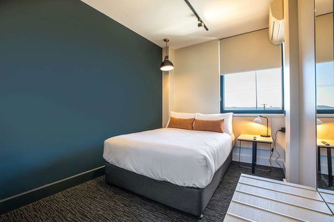 Chardons Corner Hotel - Hervey Bay Accommodation 8