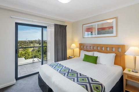 Nesuto Mounts Bay Perth Apartment Hotel - Tourism Hervey Bay 5