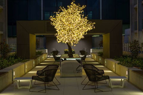 Avenue Hotel Canberra - Tourism Hervey Bay 6