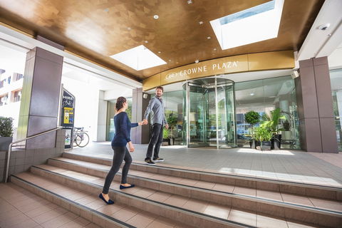 Crowne Plaza Canberra - Tourism Hervey Bay 0