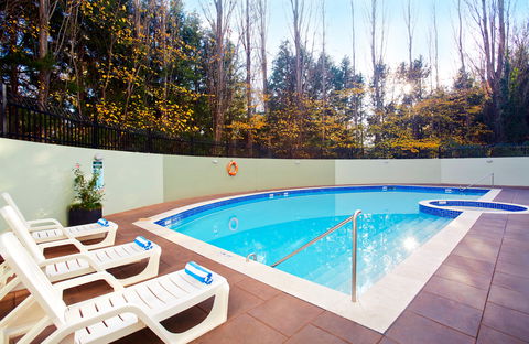 Crowne Plaza Canberra - Tourism Hervey Bay 7