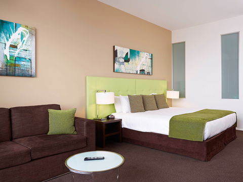 Mercure Melbourne Caroline Springs - Hervey Bay Accommodation 6