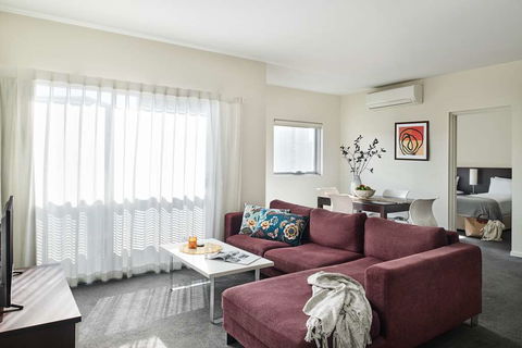 Punthill Essendon Grand - Hervey Bay Accommodation 14