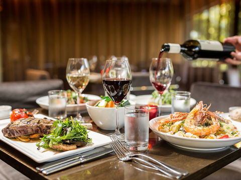 Novotel Canberra - Tourism Hervey Bay 9