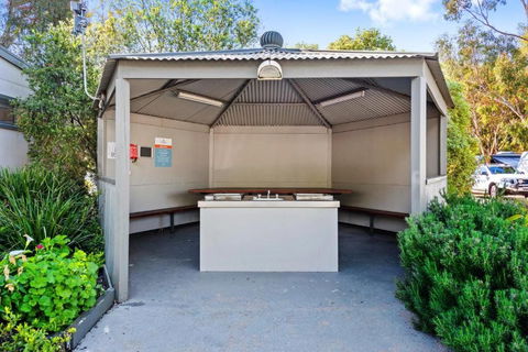 Discovery Parks Melbourne - Hervey Bay Accommodation 0