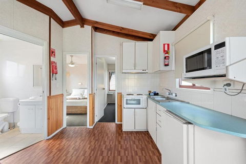 Discovery Parks Melbourne - Hervey Bay Accommodation 5