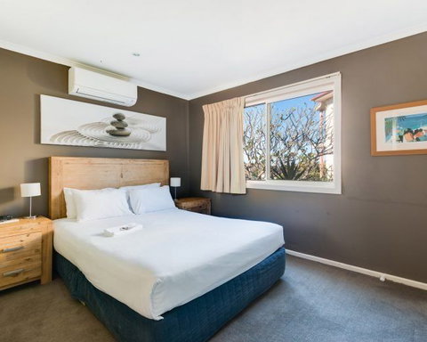 Aqualuna Beach Resort - Hervey Bay Accommodation 2