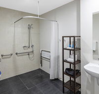 Meriton Serviced Apartments North Sydney - Hervey Bay Accommodation