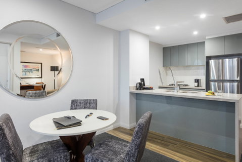 Meriton Serviced Apartments North Sydney - Hervey Bay Accommodation 5